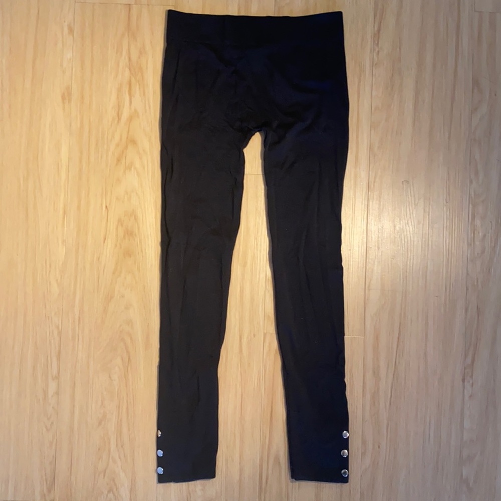 Black tights with bottom detail